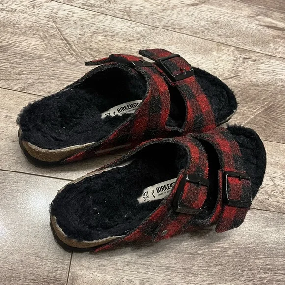 BIRKENSTOCK Sz 37 Arizona Rivet Shearling Sandals RED PLAID Wool (W6 M4) - Picture 7 of 16